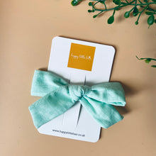 Load image into Gallery viewer, Bowlicious hair clip