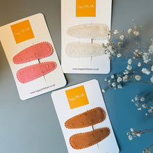 Load image into Gallery viewer, Dotty cotton snap clip