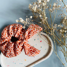 Load image into Gallery viewer, Liberty print- ‘Cumbrian Vine’ scrunchie
