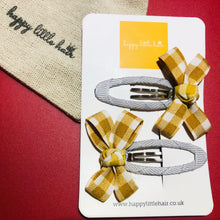 Load image into Gallery viewer, Gingham Bow hair clip
